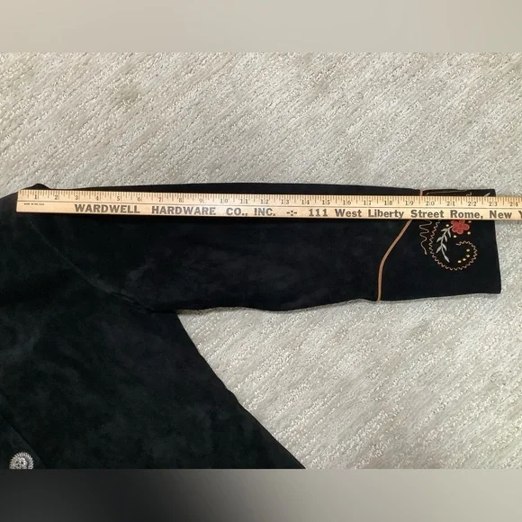 Scully Embroidered Black Genuine Leather Suede Cropped Western Jacket / Size 14 - Picture 7 of 7